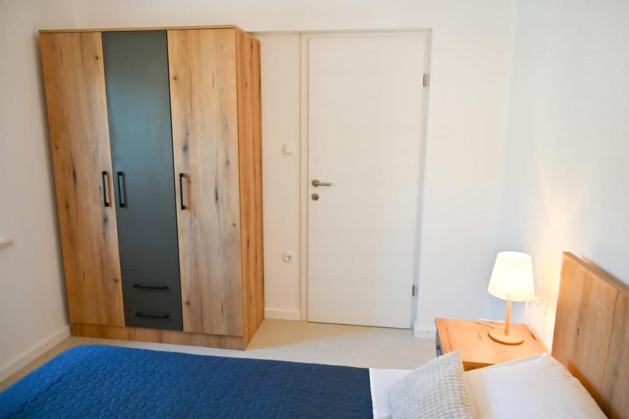 Apartment Leo Blue Vela Luka Exterior photo